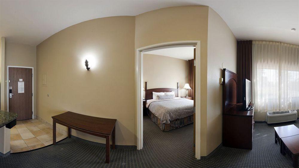 Hotel Staybridge Lubbock-university Area By Ihg